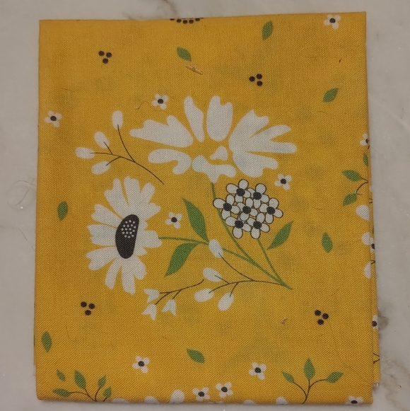 Vintage Riley Blake Yellow Blue Tan and White Floral Spring Retired Fabrics - Picture 5 of 10